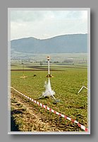 F2Pic05A.jpg (36.9 KB)