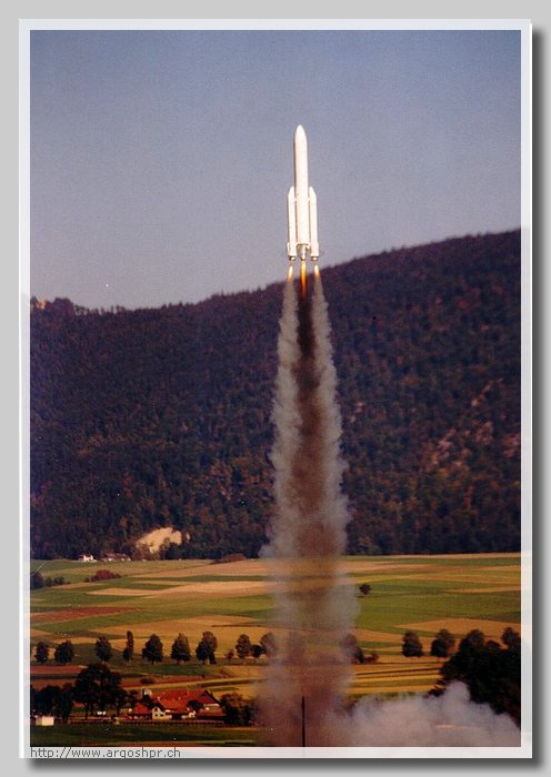 Ariane5_T+2_6sec.jpg