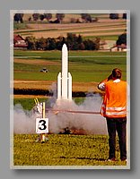 Ariane5_T+0_6sec.jpg (77.1 KB)