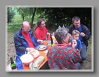 IMG_2049.jpg (124 KB)
