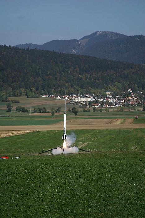 LZ8M0037