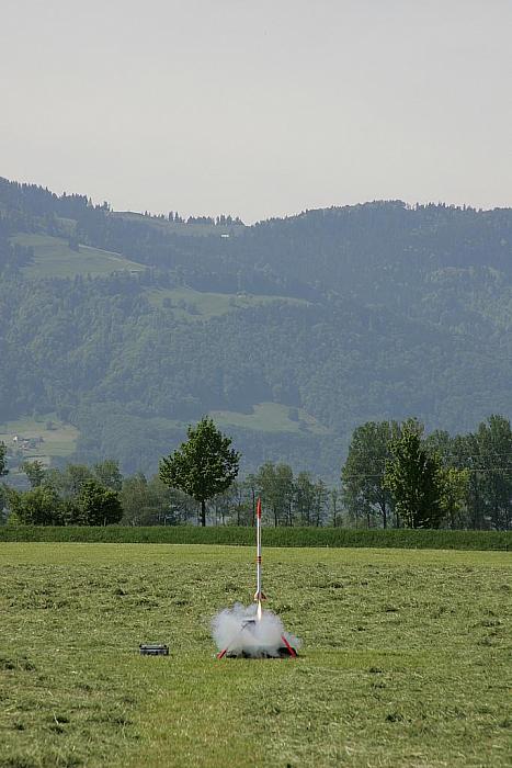 LZ8M0032