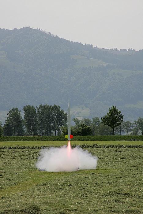 LZ8M0042