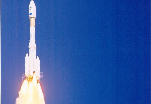 MW10 ArianeInFlight04