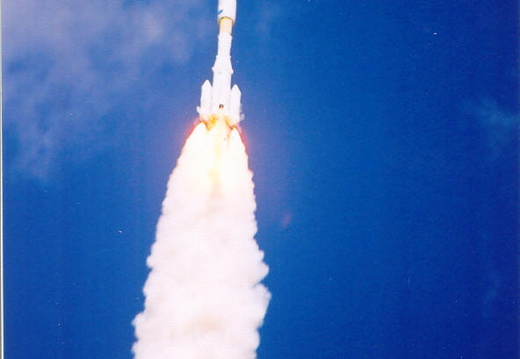 MW12 ArianeInFlight06